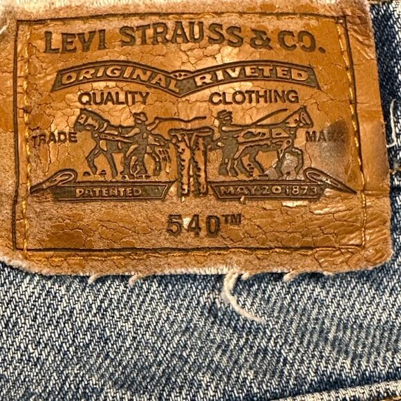 Vintage Golden Tan Tab 1997 Levi’s 540 Relaxed Fit 44 x 30 Cotton Denim Jeans - Picture 9 of 11
